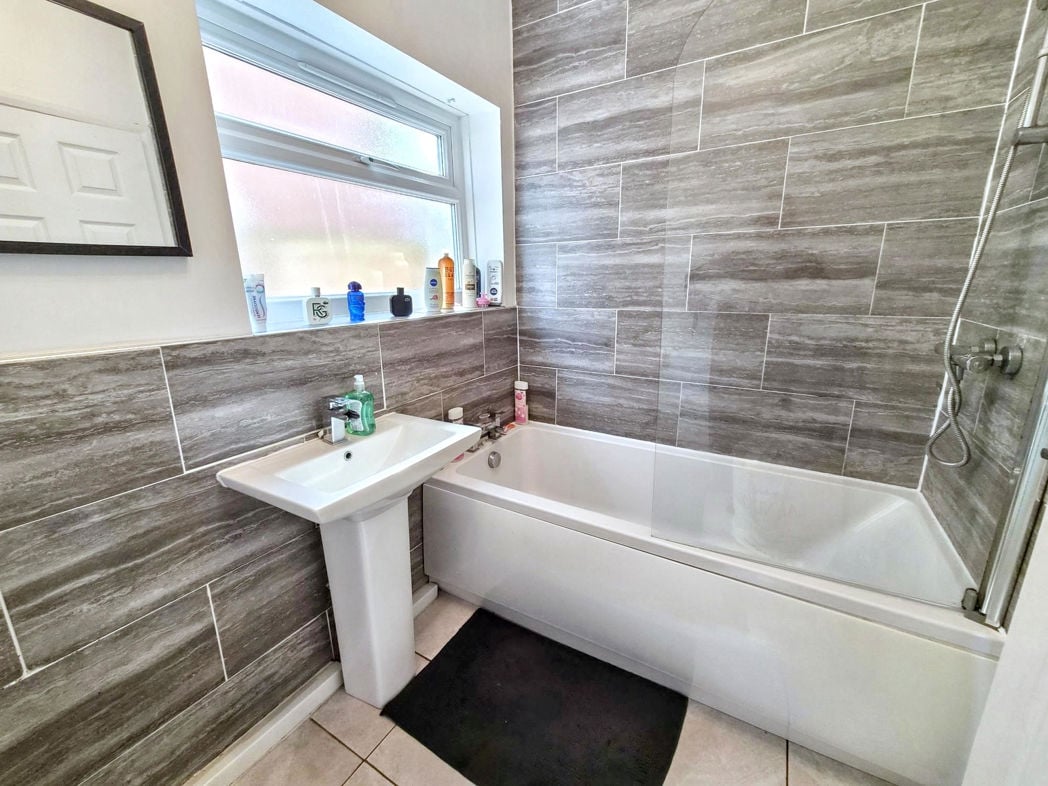 Ground Floor Bathroom