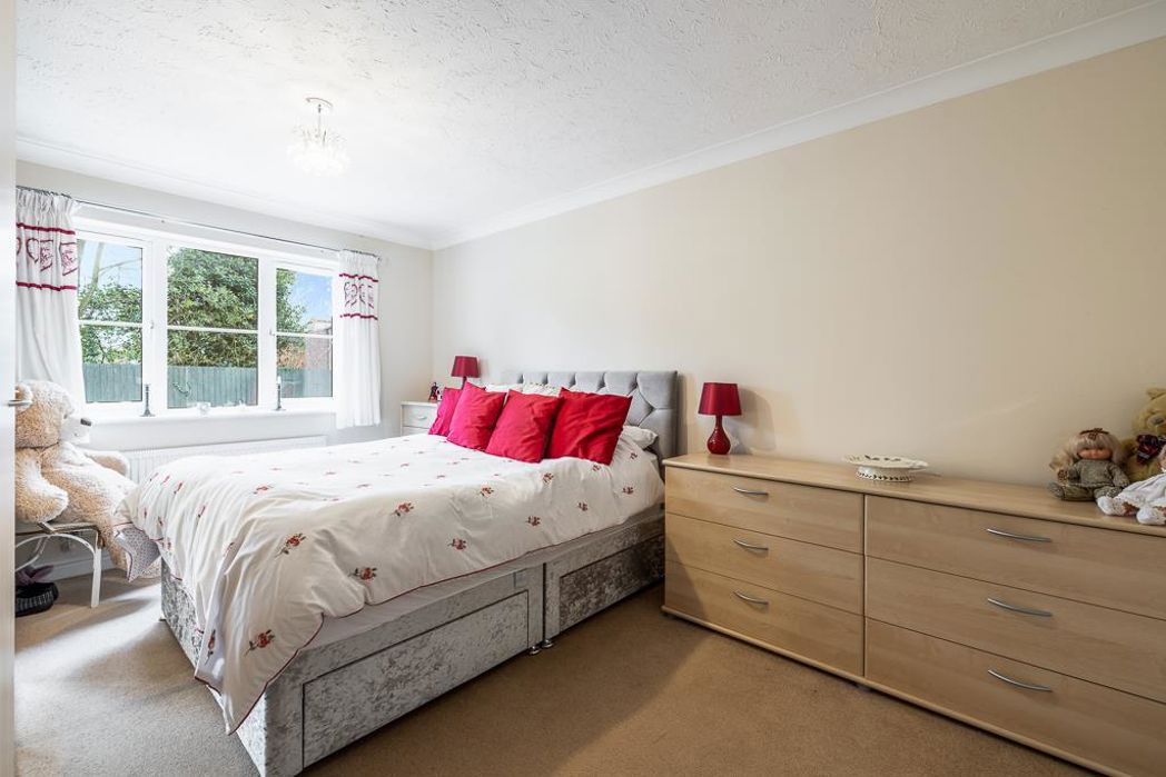 Property image 12 of 26