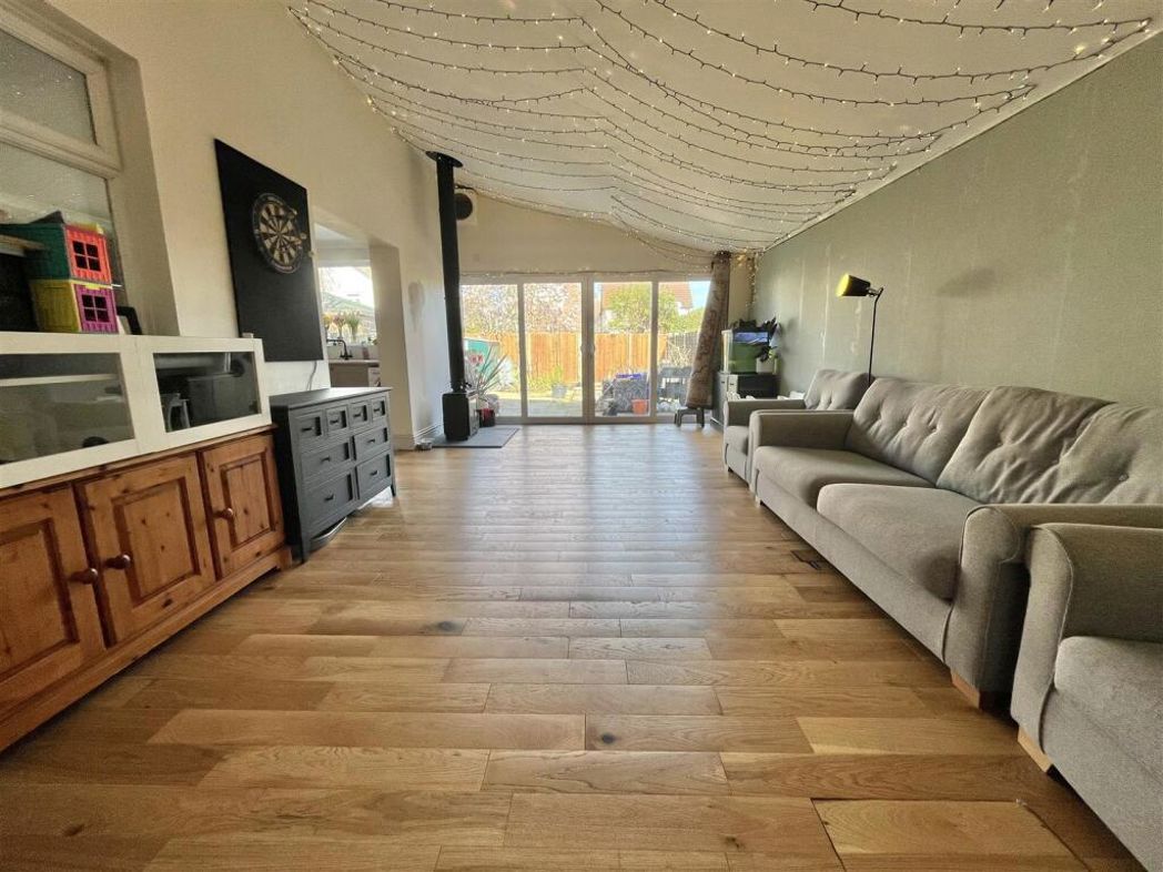 Property image 6 of 20