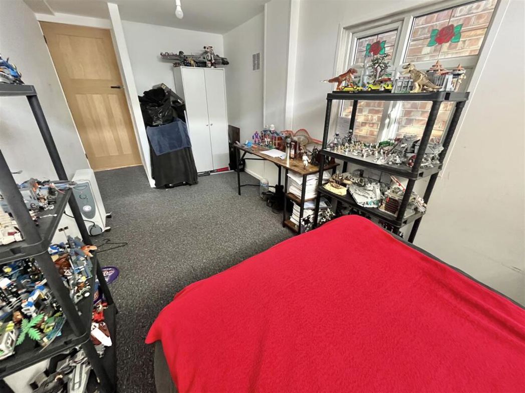 Property image 11 of 20