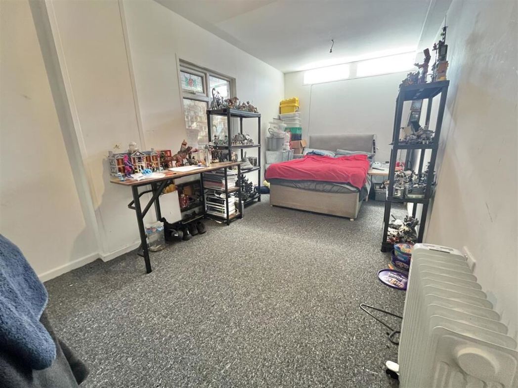 Property image 12 of 20