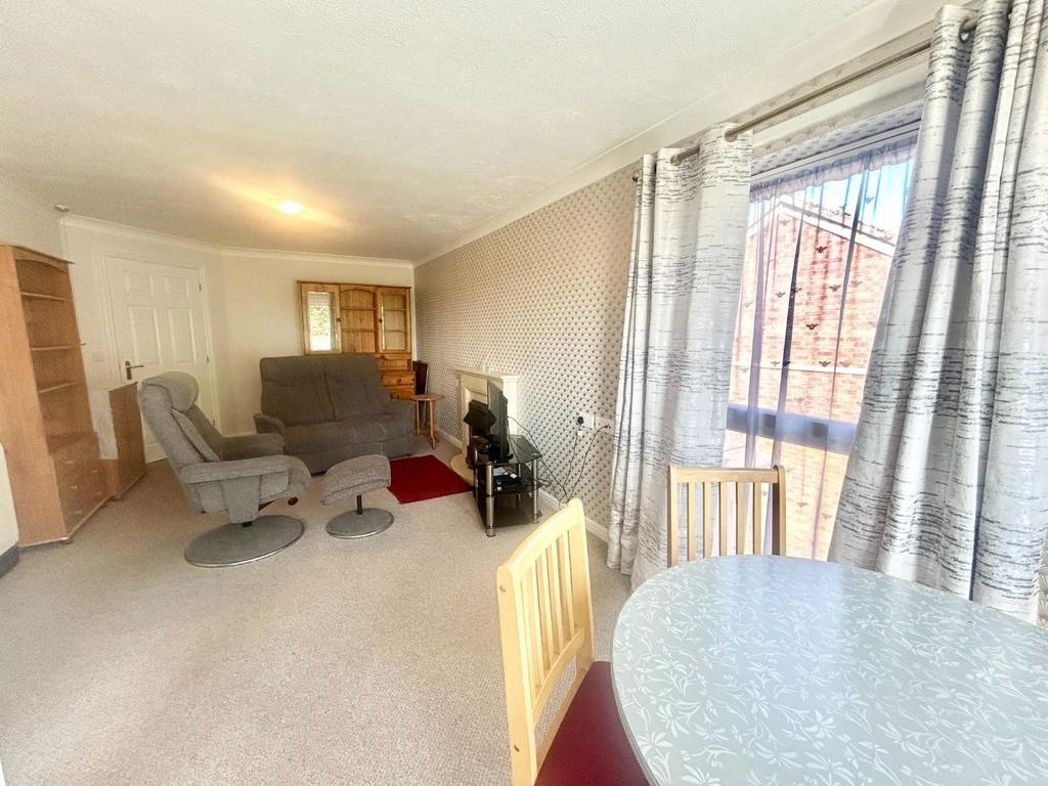 Property image 7 of 27