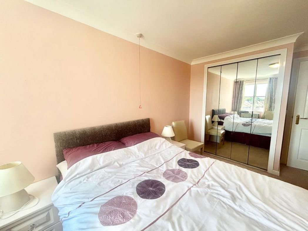 Property image 18 of 27