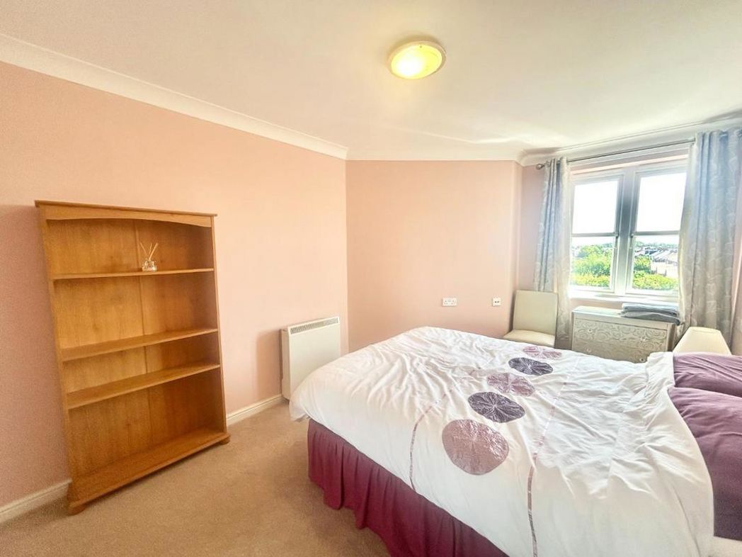 Property image 20 of 27