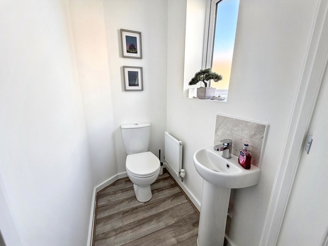 Cloak room W/C