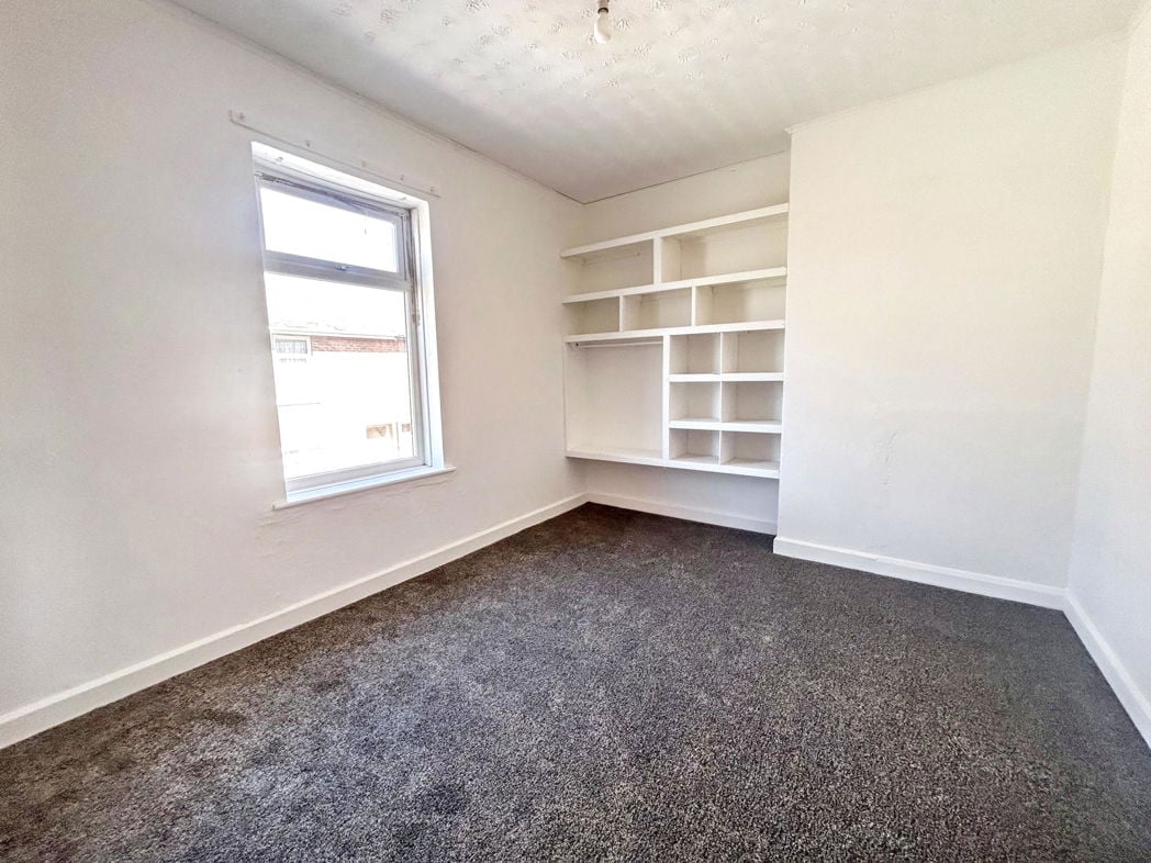 Property image 10 of 16