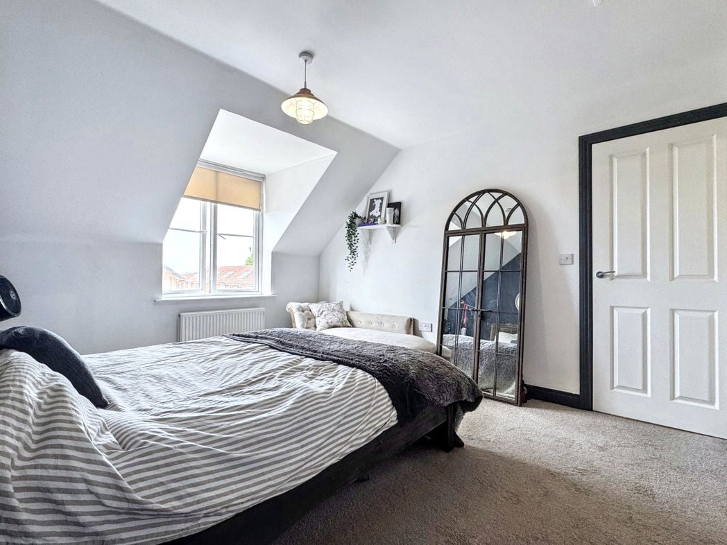 Property image 16 of 23