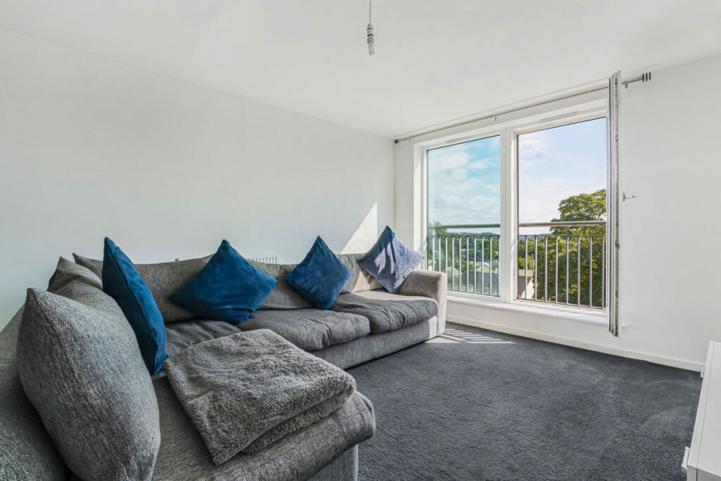 Property image 2 of 13