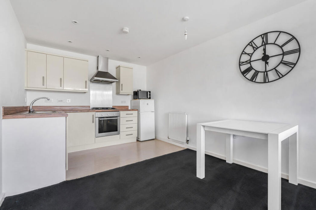 Property image 4 of 13