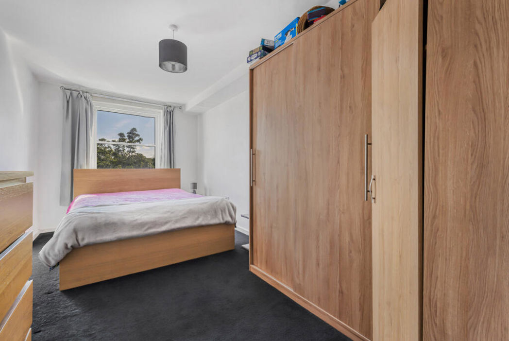 Property image 10 of 13
