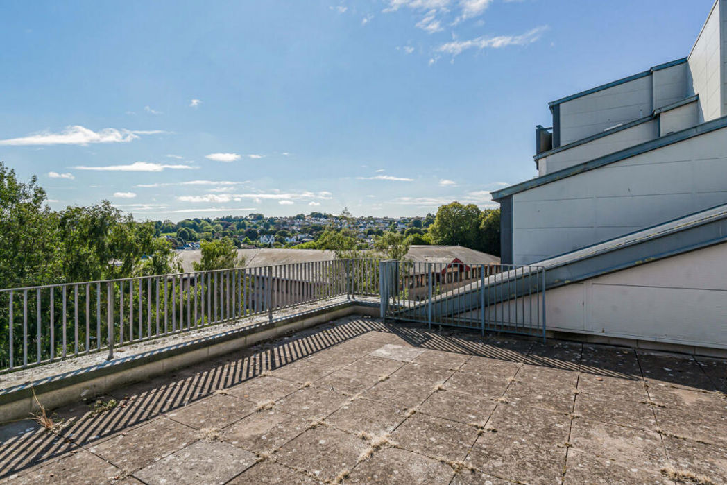 Property image 1 of 13