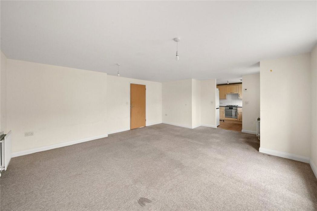 Property image 3 of 12