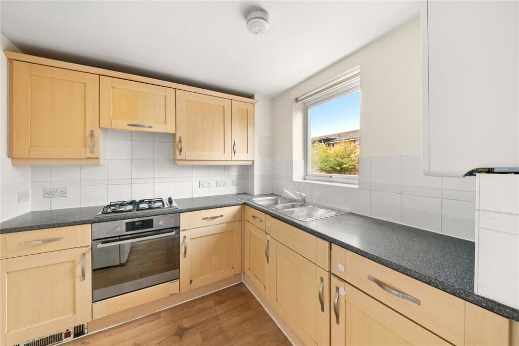 Property image 4 of 12