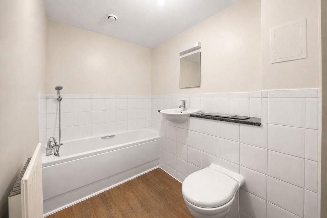Property image 7 of 12