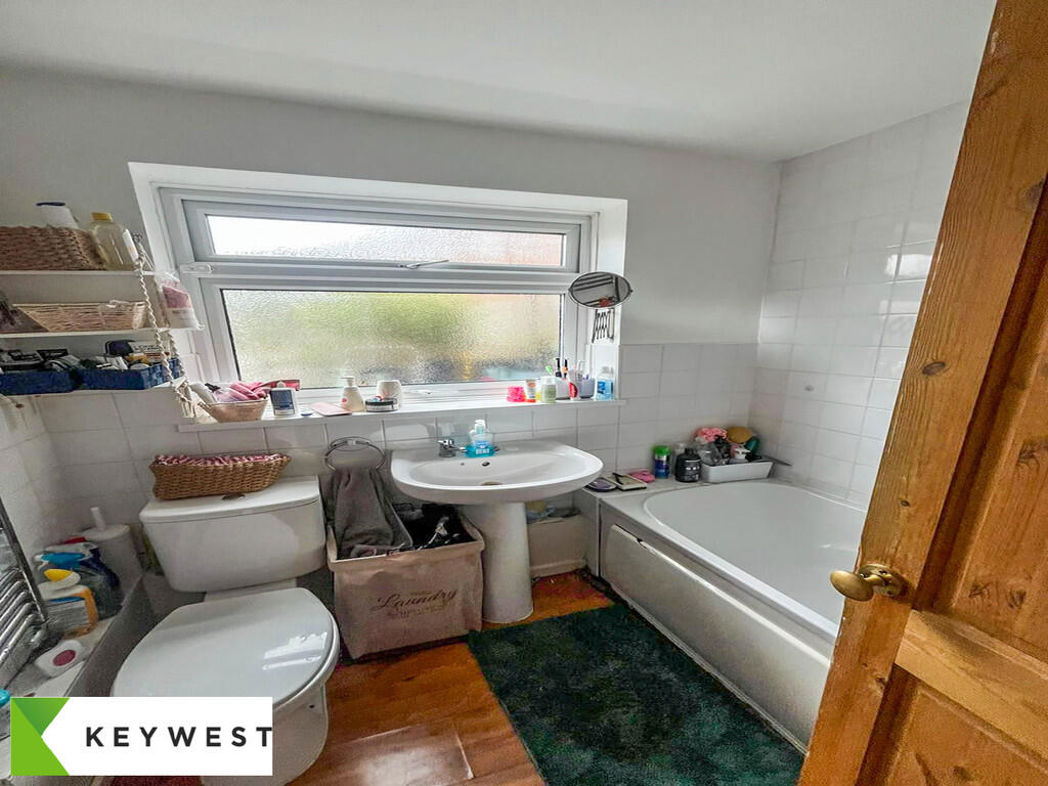 Property image 7 of 11
