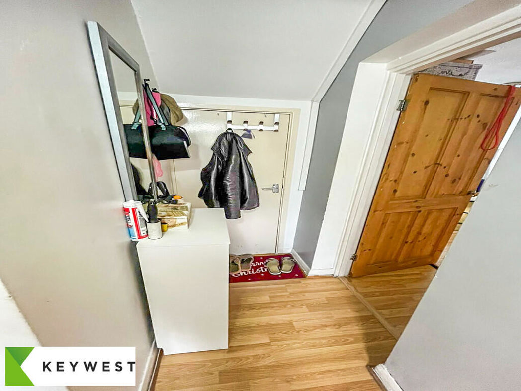 Property image 10 of 11