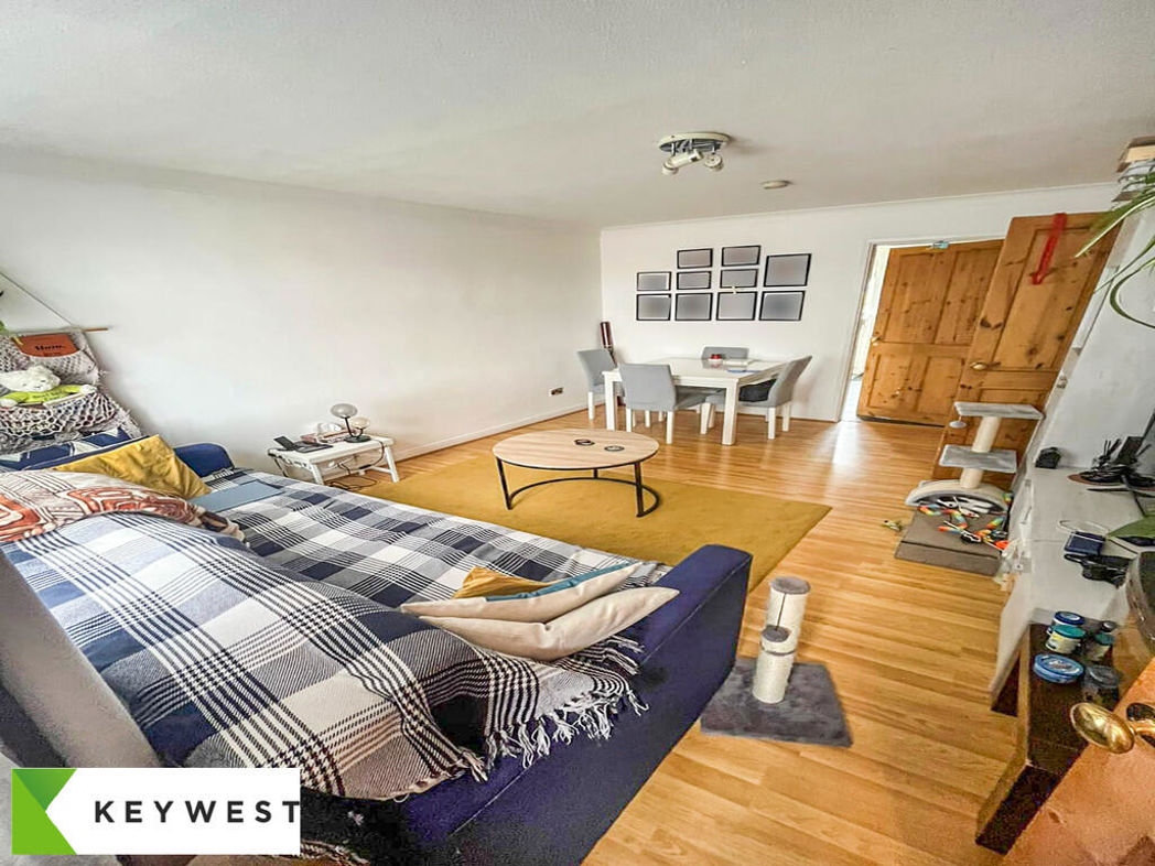 Property image 11 of 11