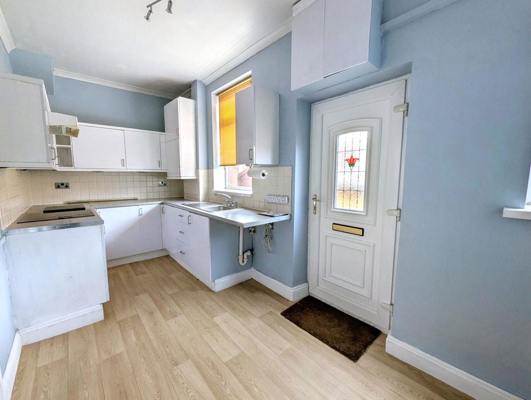 Property image 6 of 11