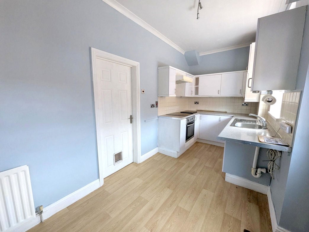 Property image 3 of 11