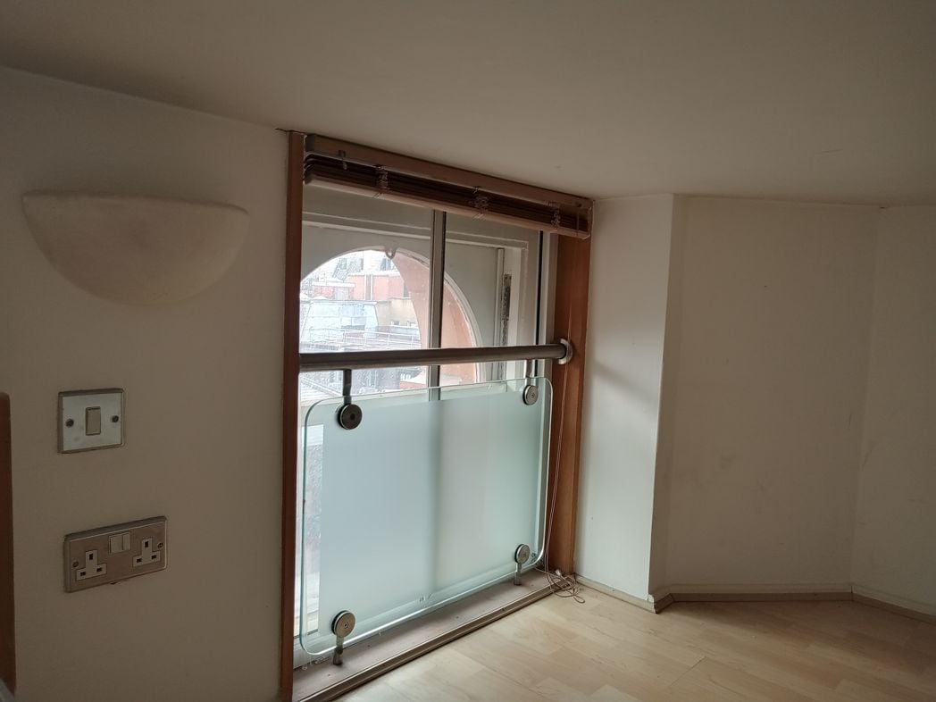 Property image 16 of 27
