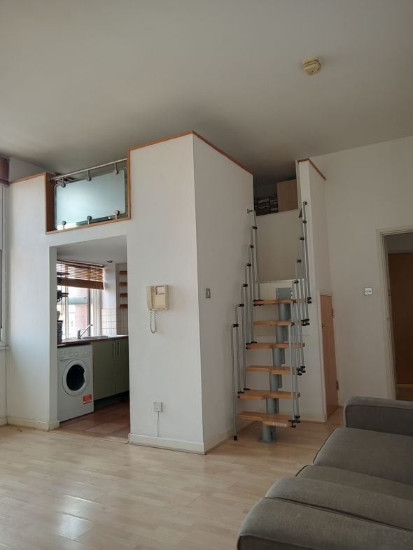 Property image 11 of 27