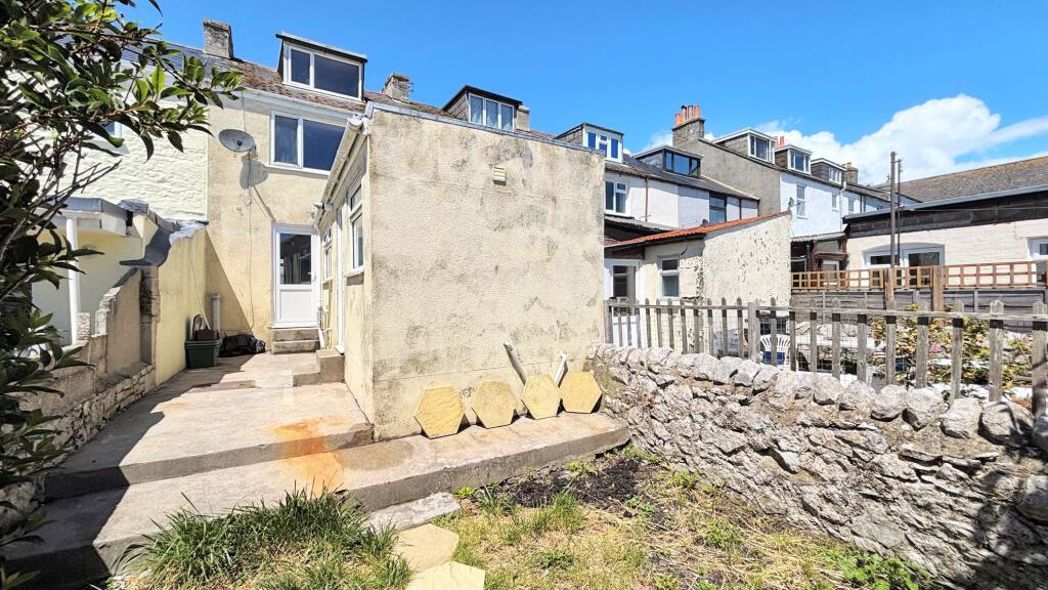 Property image 15 of 18
