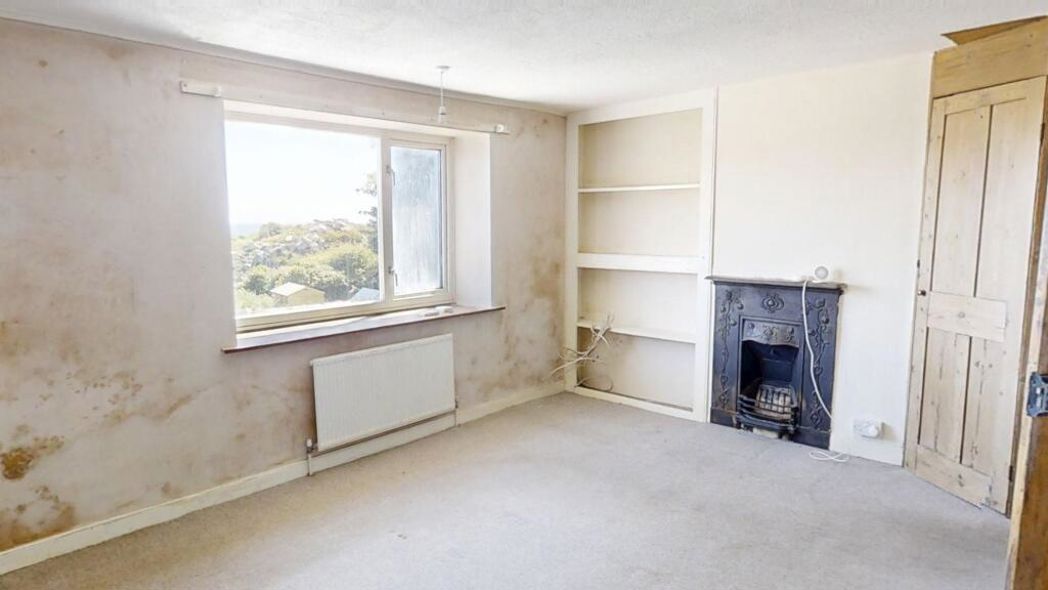 Property image 8 of 18