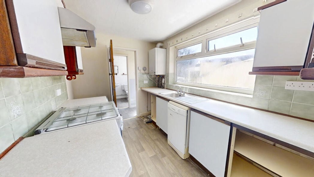 Property image 4 of 18