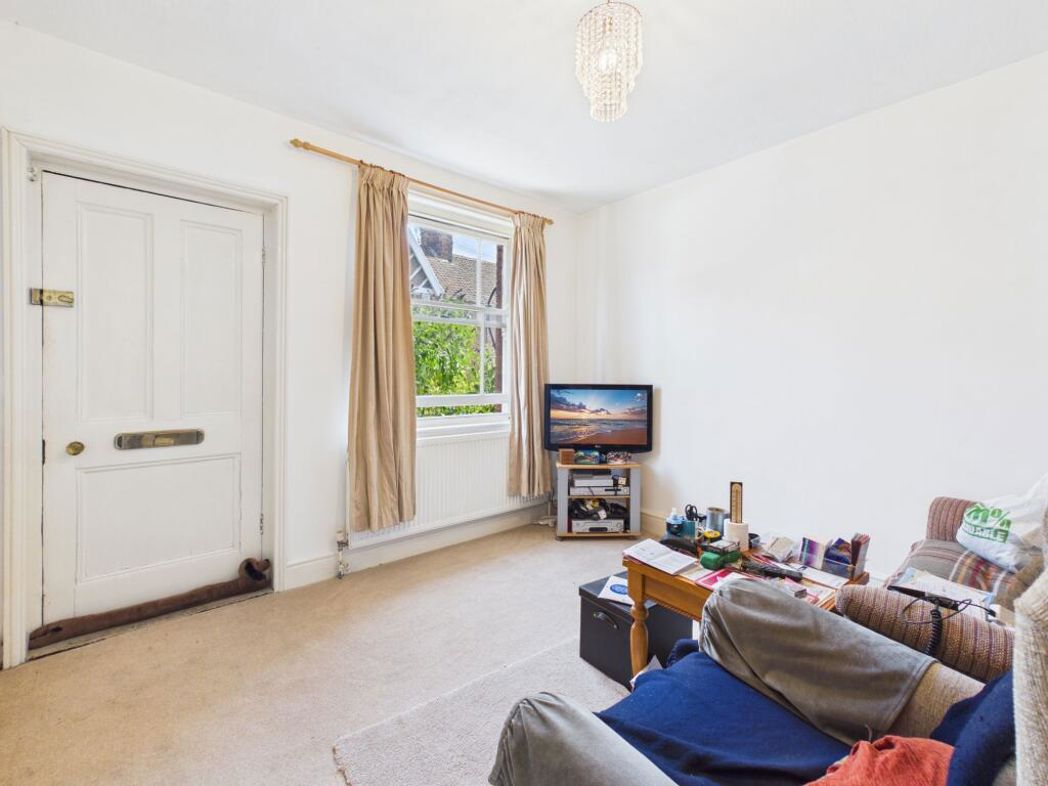 Property image 2 of 13