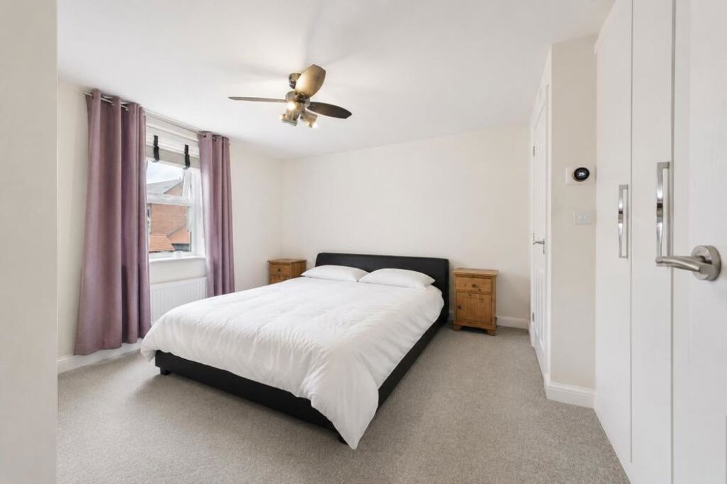 Property image 10 of 17
