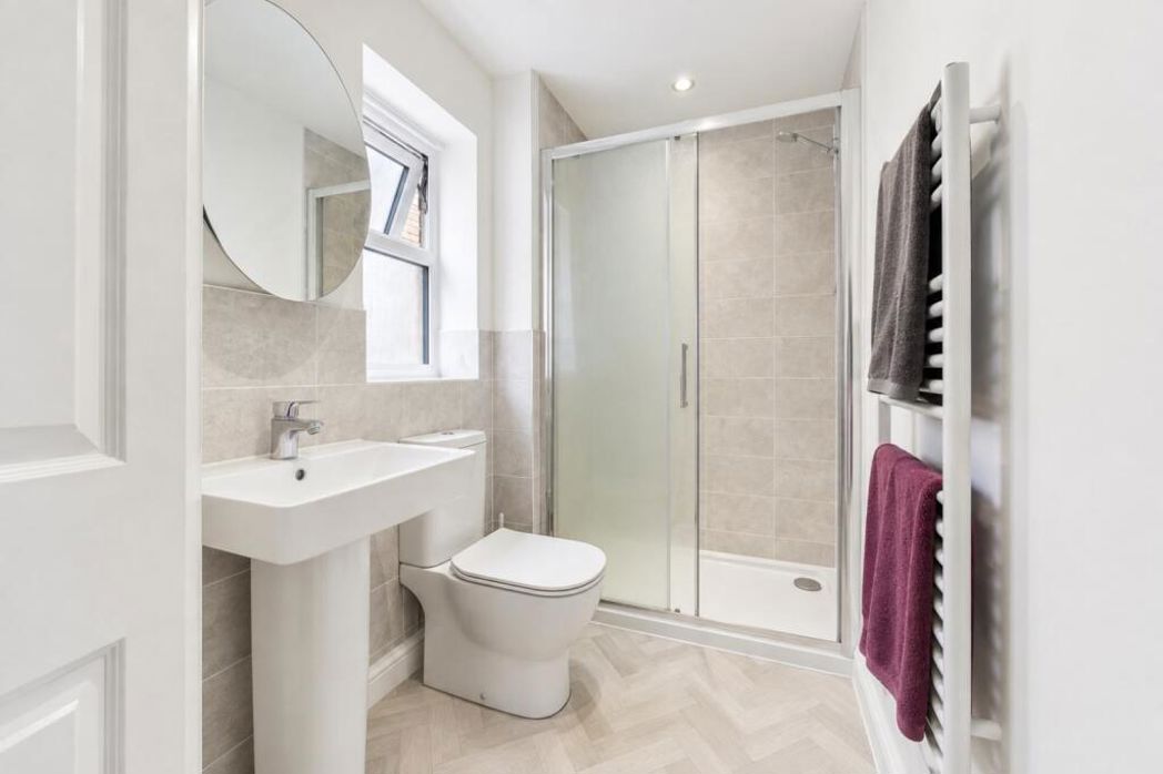 Property image 11 of 17