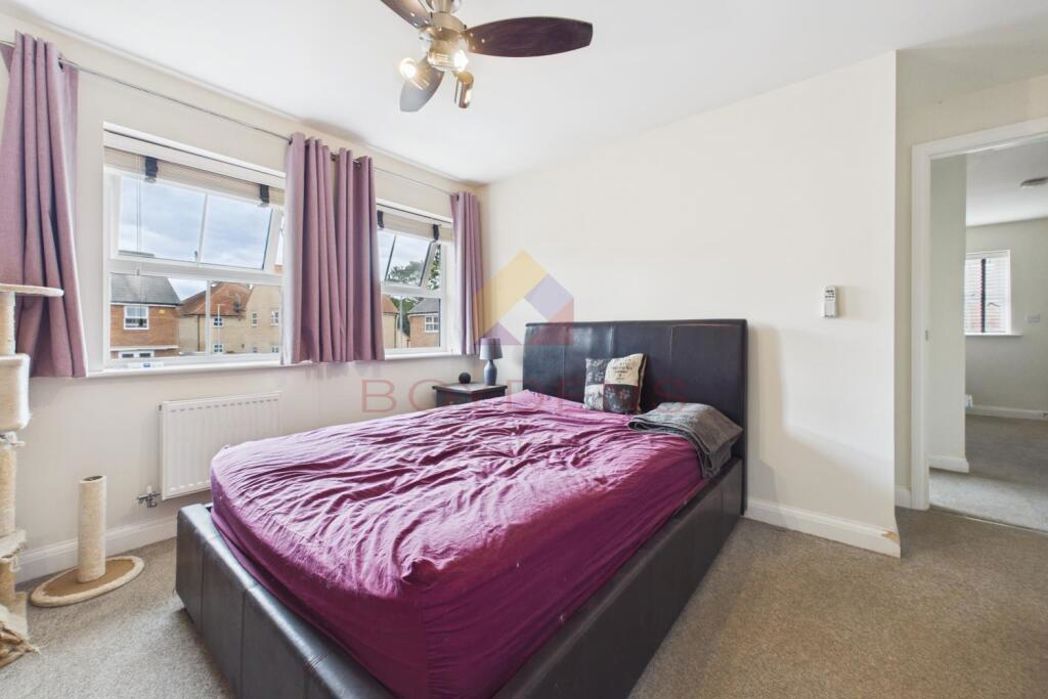 Property image 14 of 17