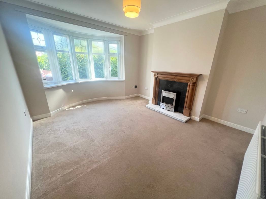Property image 2 of 8