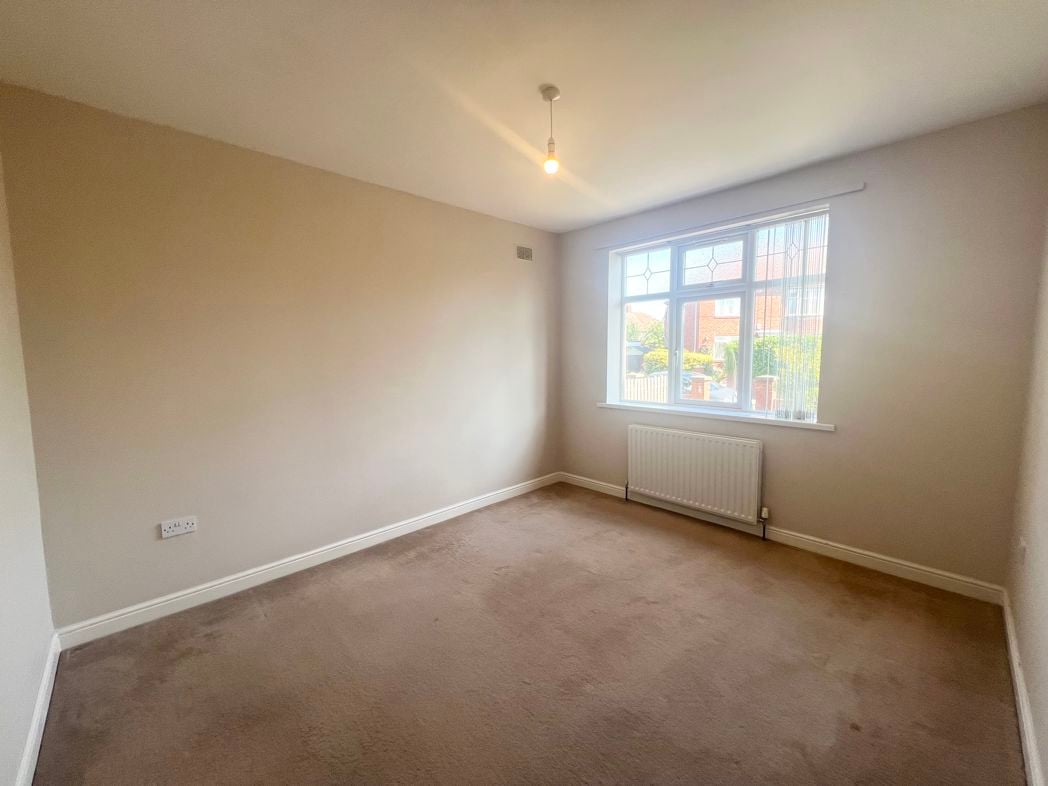 Property image 3 of 8
