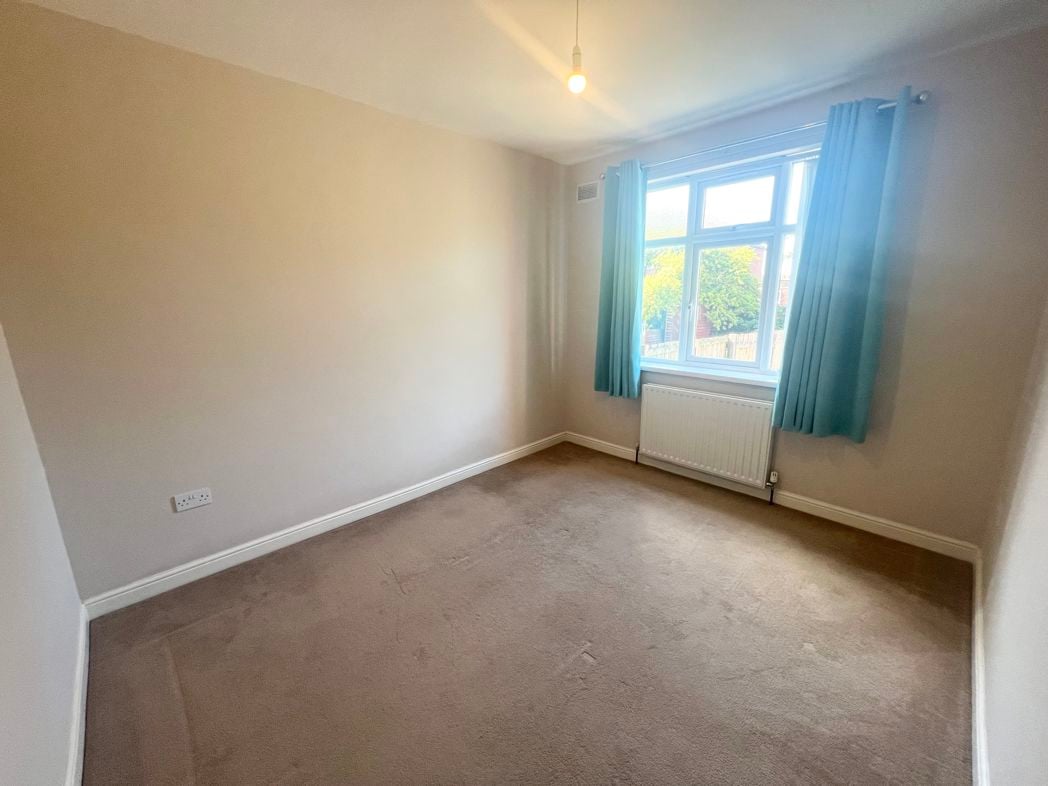 Property image 5 of 8
