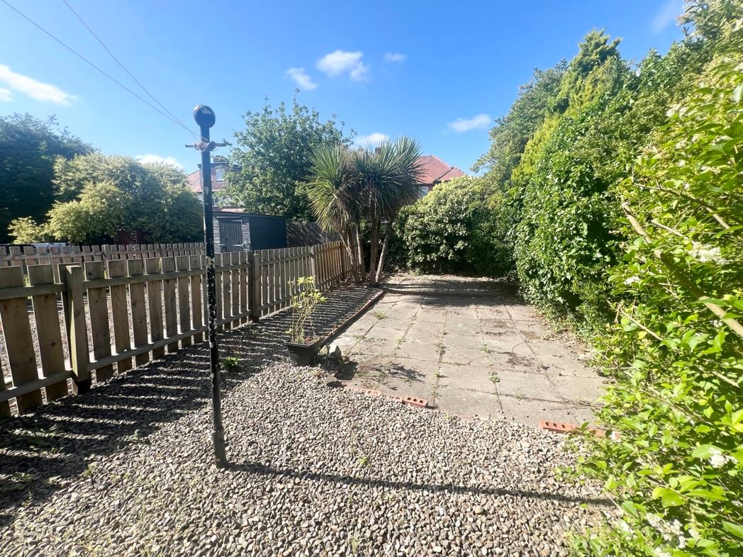 Property image 7 of 8