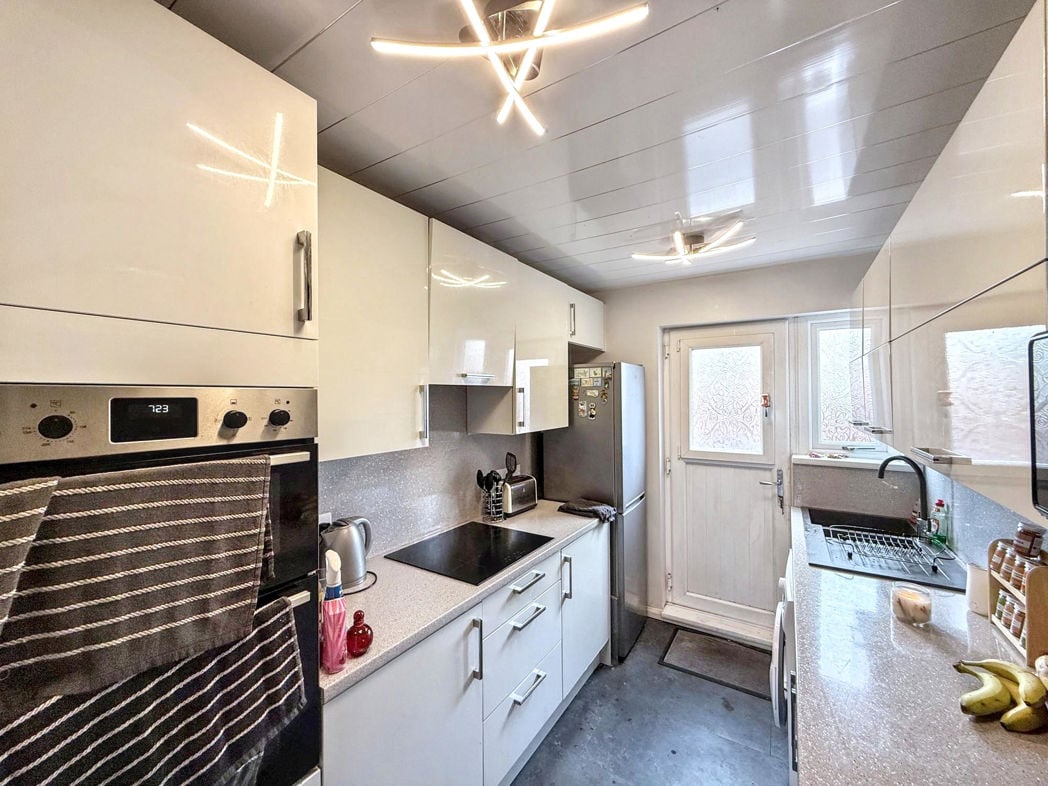 Property image 9 of 22