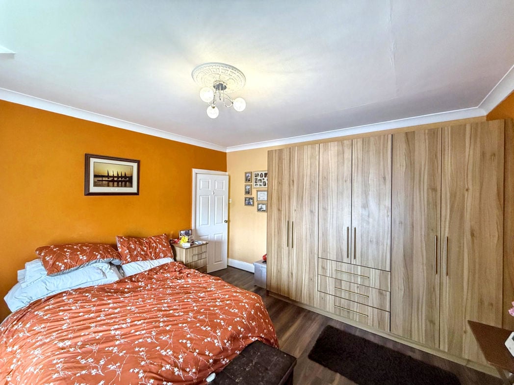 Property image 13 of 22