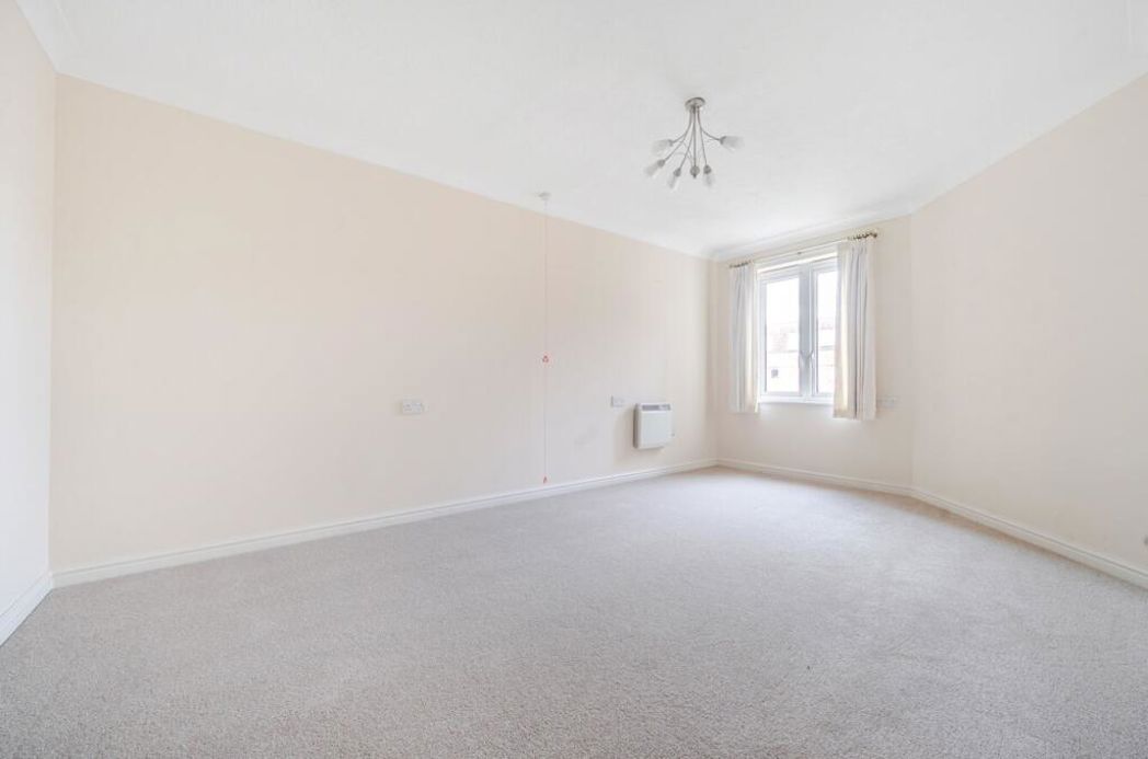 Property image 8 of 14