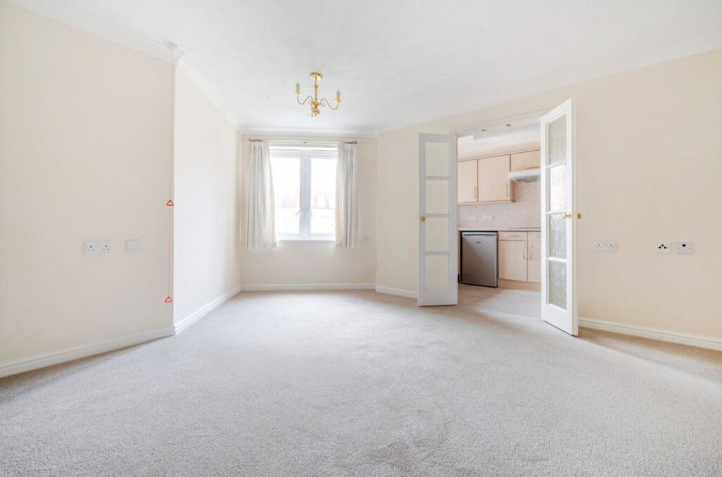 Property image 4 of 14