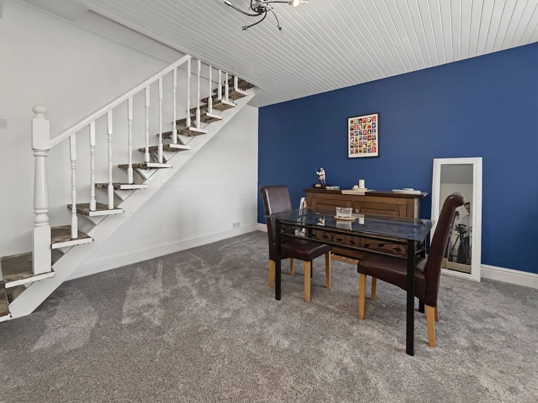 Property image 21 of 34