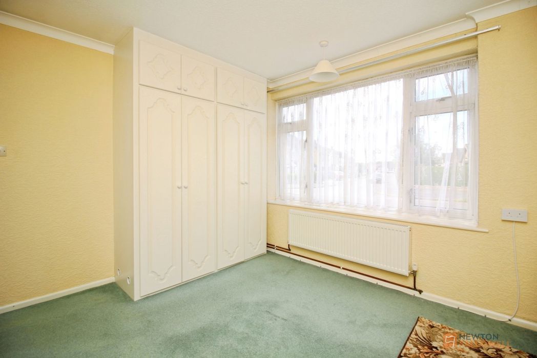 Property image 28 of 54