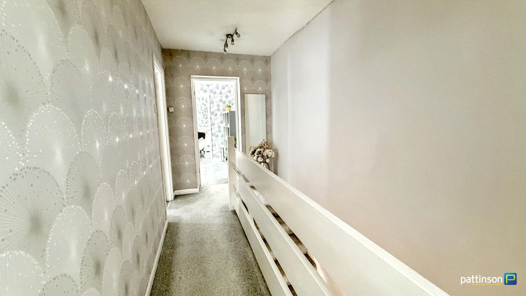 Property image 16 of 32