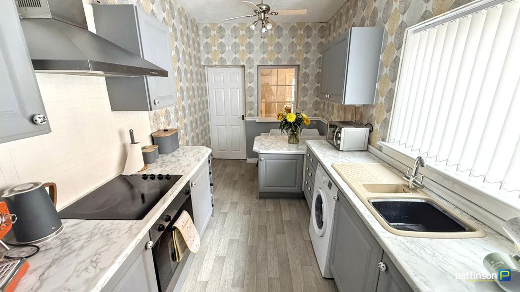 Property image 12 of 32