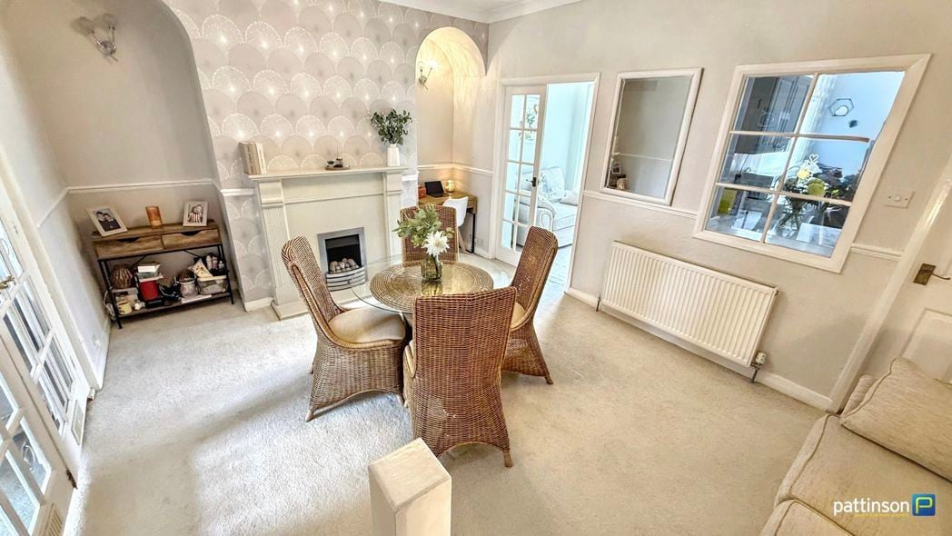 Property image 6 of 32