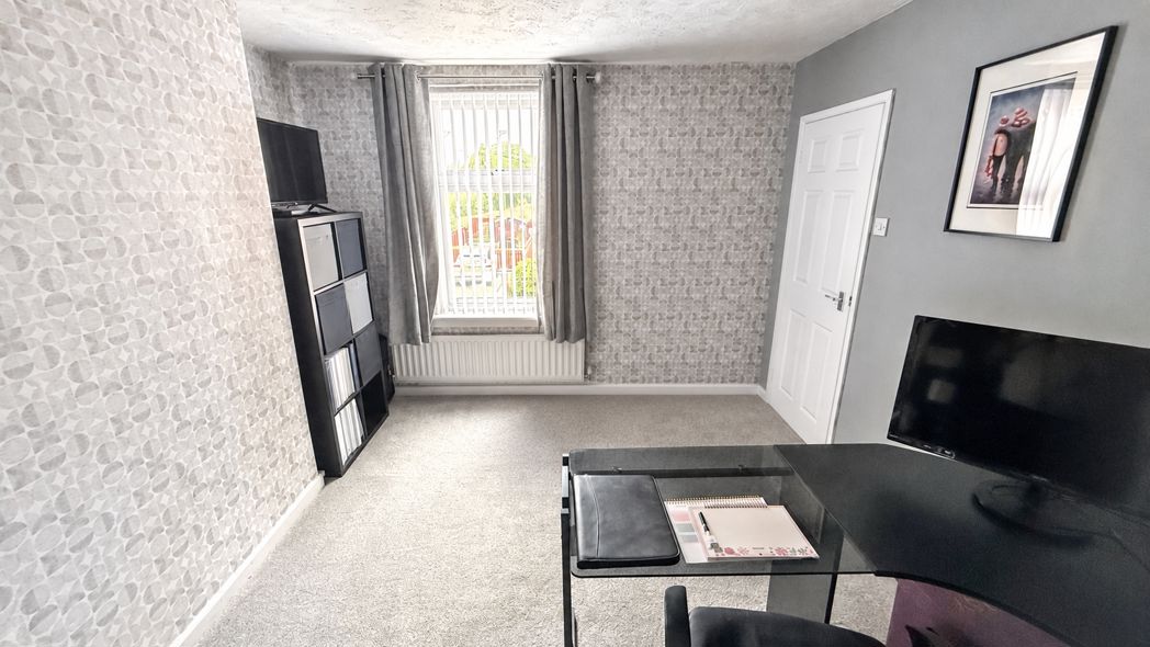 Property image 21 of 32