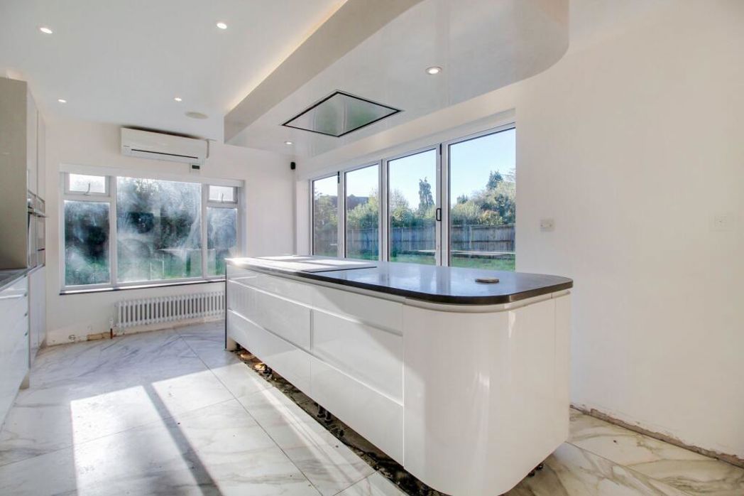 Property image 8 of 26