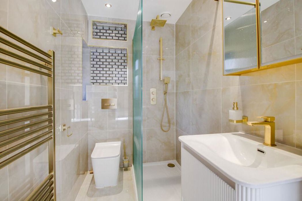 Property image 11 of 26