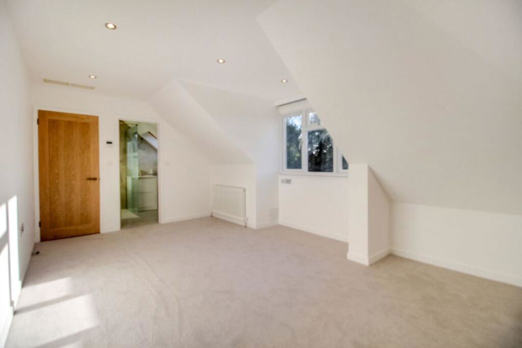 Property image 15 of 26