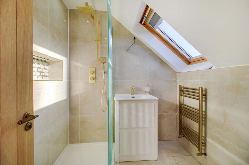 Property image 17 of 26